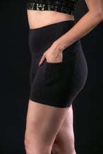 Alice Pocket Short